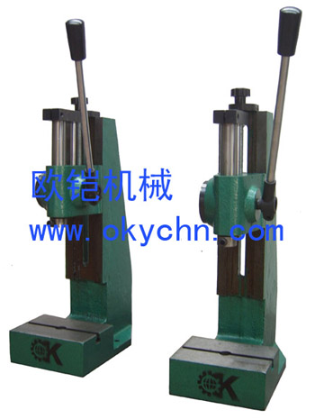 HPC精密齒輪式手動壓力機(jī)
